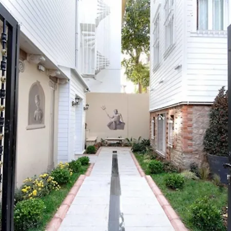 Hotel Premist Sultanahmet 4*