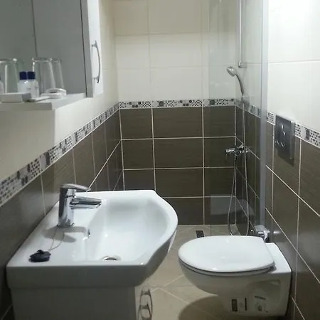 Mini Harem Hotel 3*