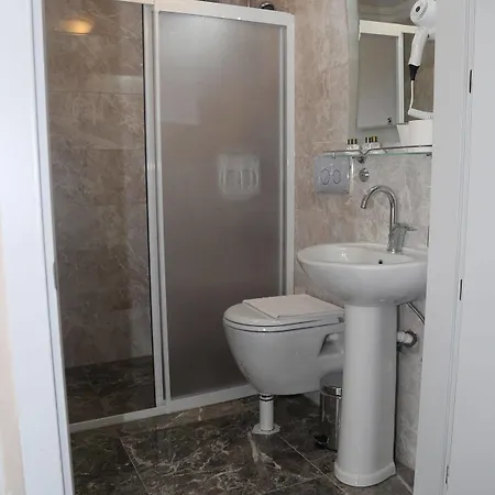 Otel Rose Bouquets 3*