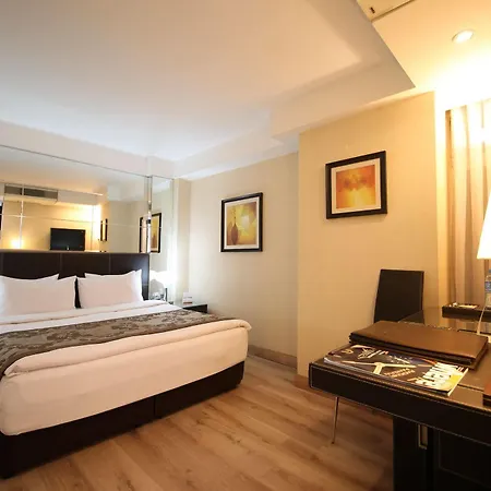 Cartoon Hotel 4*