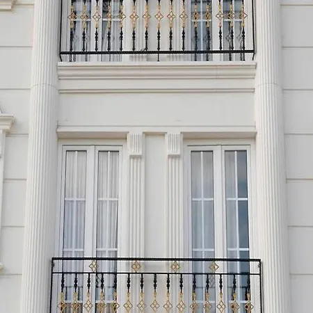 Karakoy Port 4*