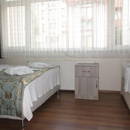 La Maison Bleue 3*