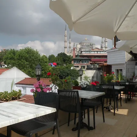 Hotel Agora Boutique & Bistro