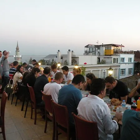 Hotel Agora Boutique & Bistro