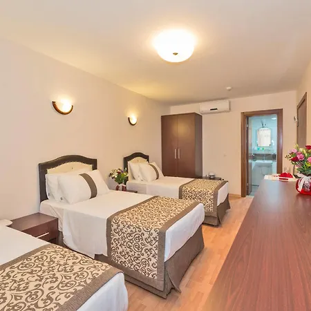 Taxim Marin Hotell 3*