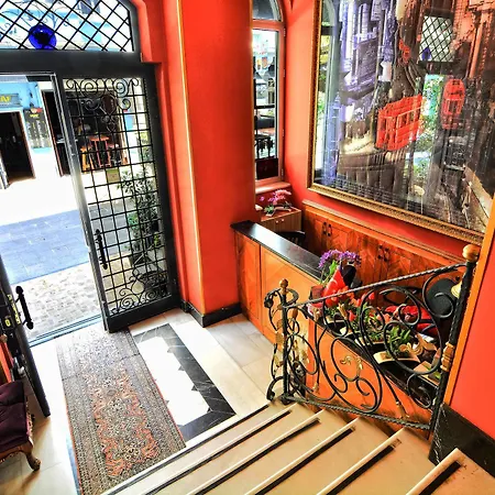 Santa Ottoman Hotel