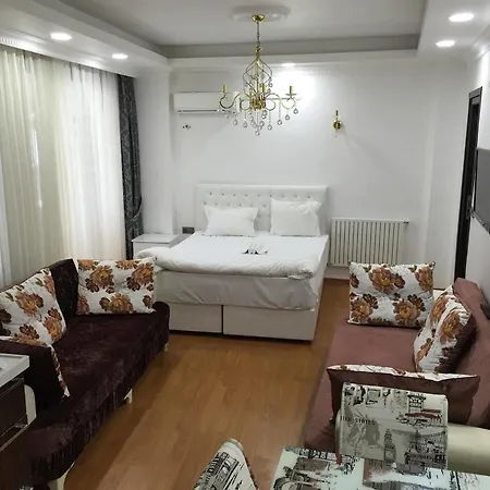 Apart Otel Ayasofya Deluxe 3*