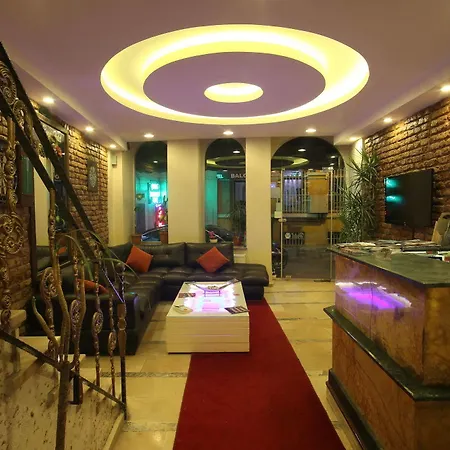 Life Hotel 3*
