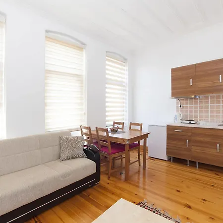 Sunflower Apartment