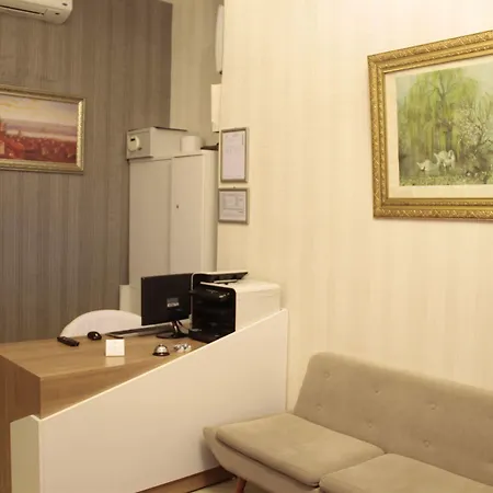 Hotel Serene 2*