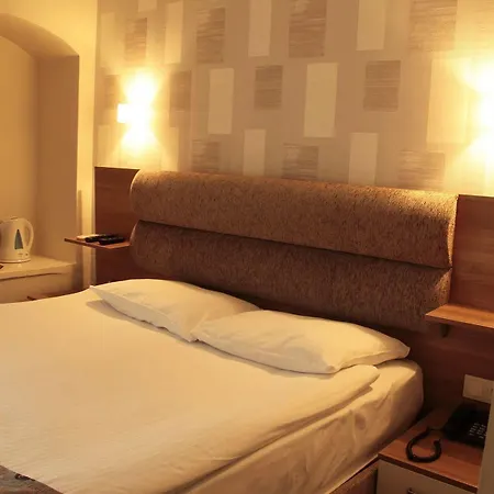 Serene Hotel 2*