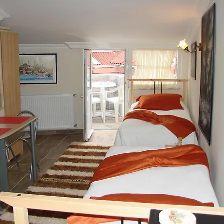 Tom Square Boutique Hotel
