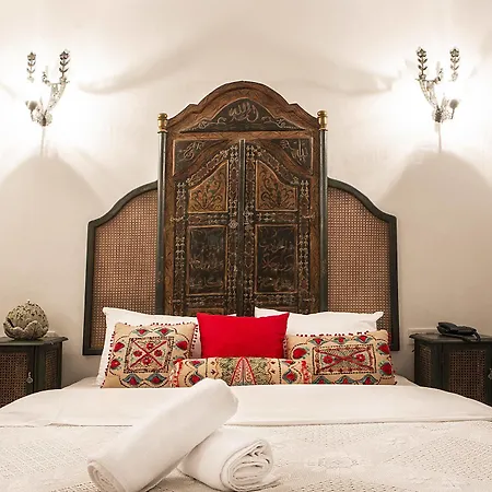 Oriella Hotel