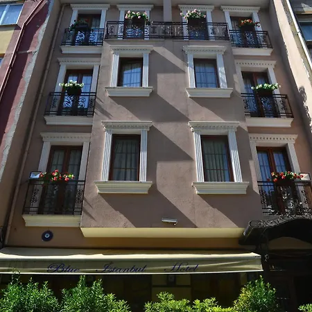Blue Hotel