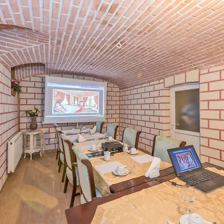 Enderun Szálloda 4*