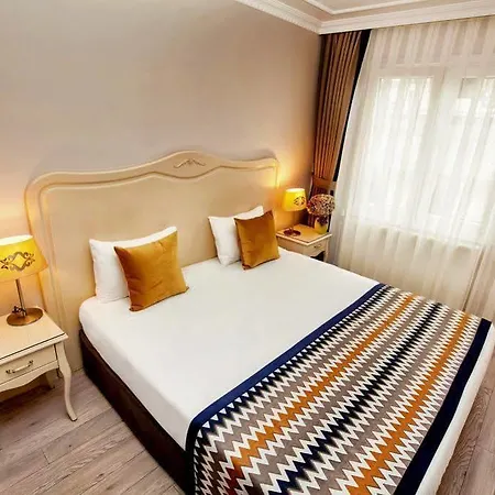 Отель Just 3*