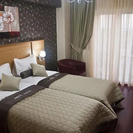 Abel Hotel 3*