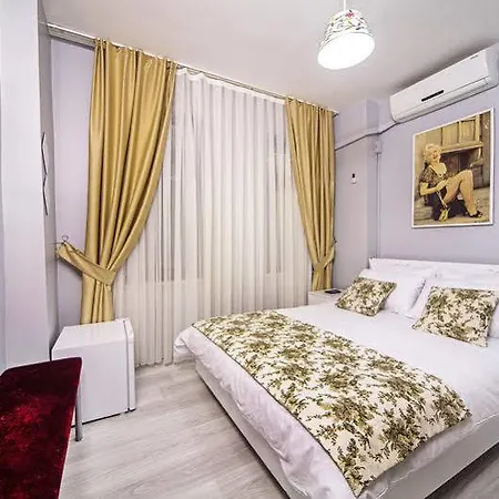 Hotel Taksim Square Seven