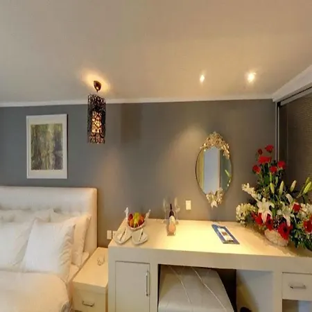 Hotel Adela