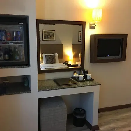 Adela 4* Istanboel