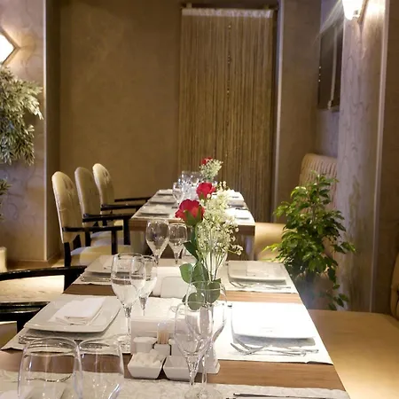 Momento - Special Category Istanbul