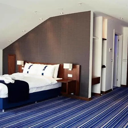Express Istanbul-altunizade By Ihg Hotel