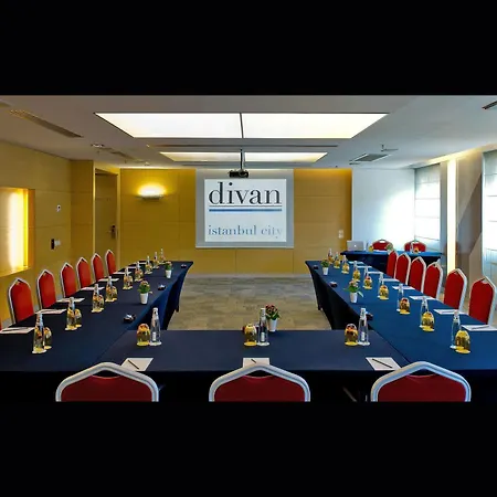 Divan 4*