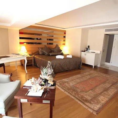 The Park Taksim Hotel 4*