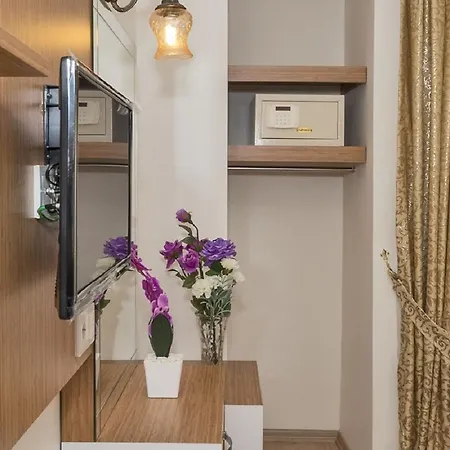 מלון Raimond