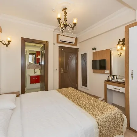 Raimond Istanbul