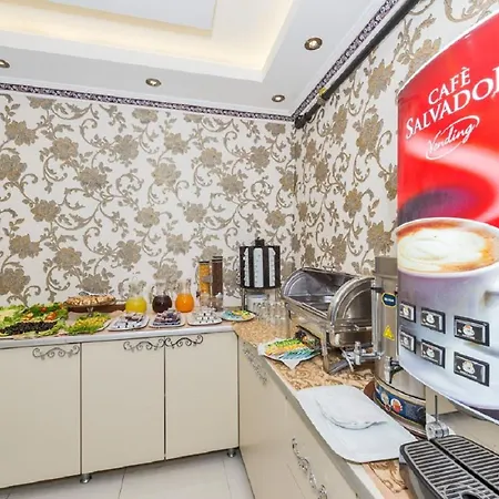 Raimond Hotel