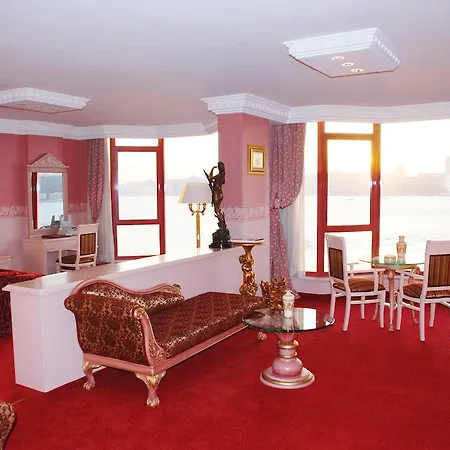 Sozbir Royal Hotel