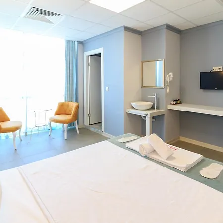 Hotel Nar Palace 3*