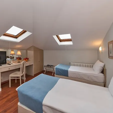 Hotel Febor Park Levent 3*