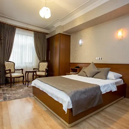Pera Capitol Hotel