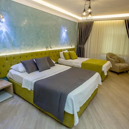 Pera Capitol Hotel 3*