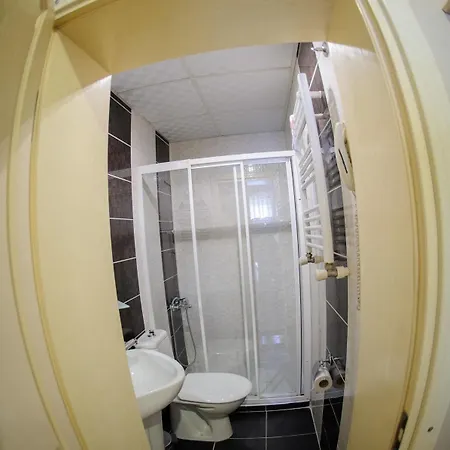 Hurriyet Otel 2*