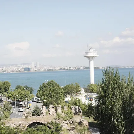 Отель Sphendon 3*