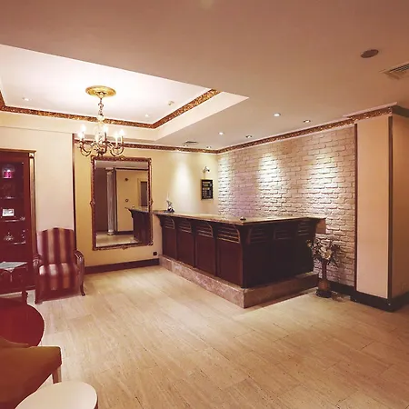 Nil Hotel