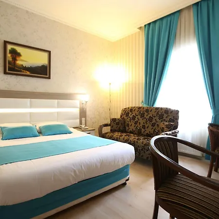 Nil Hotel 3*