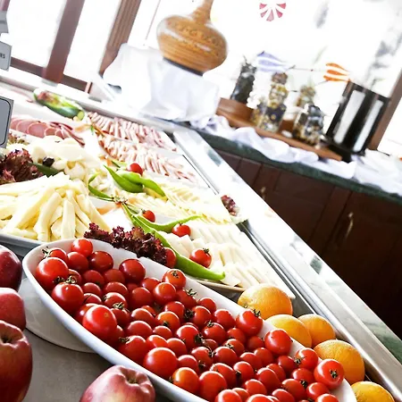 Hotel Azade