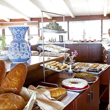 Hotel Azade 4*