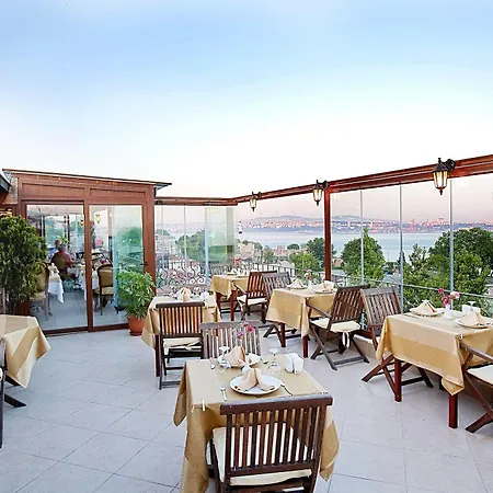 Hotel Azade