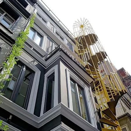Daire I'zaz Lofts *