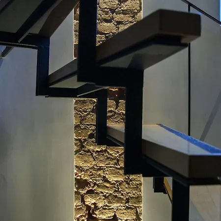 I'zaz Lofts Daire