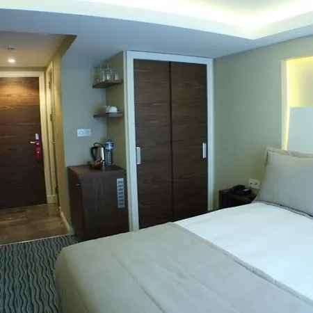 Aston Taksim Hotel 4*