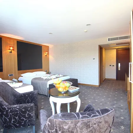 Monaco 4*