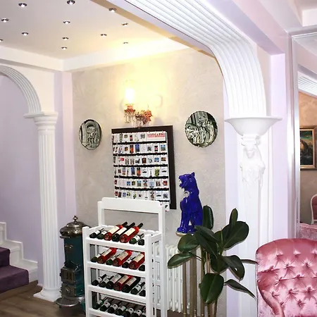 Romantic Hotel 3*