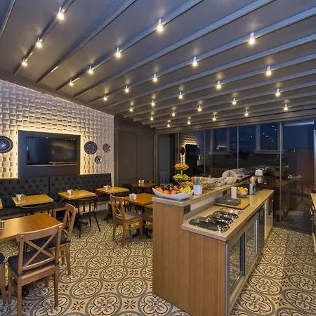 Hotel Four Doors 3*