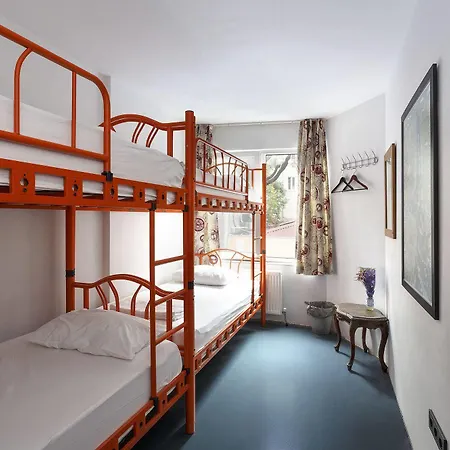Hostel Hush Moda Stambuł